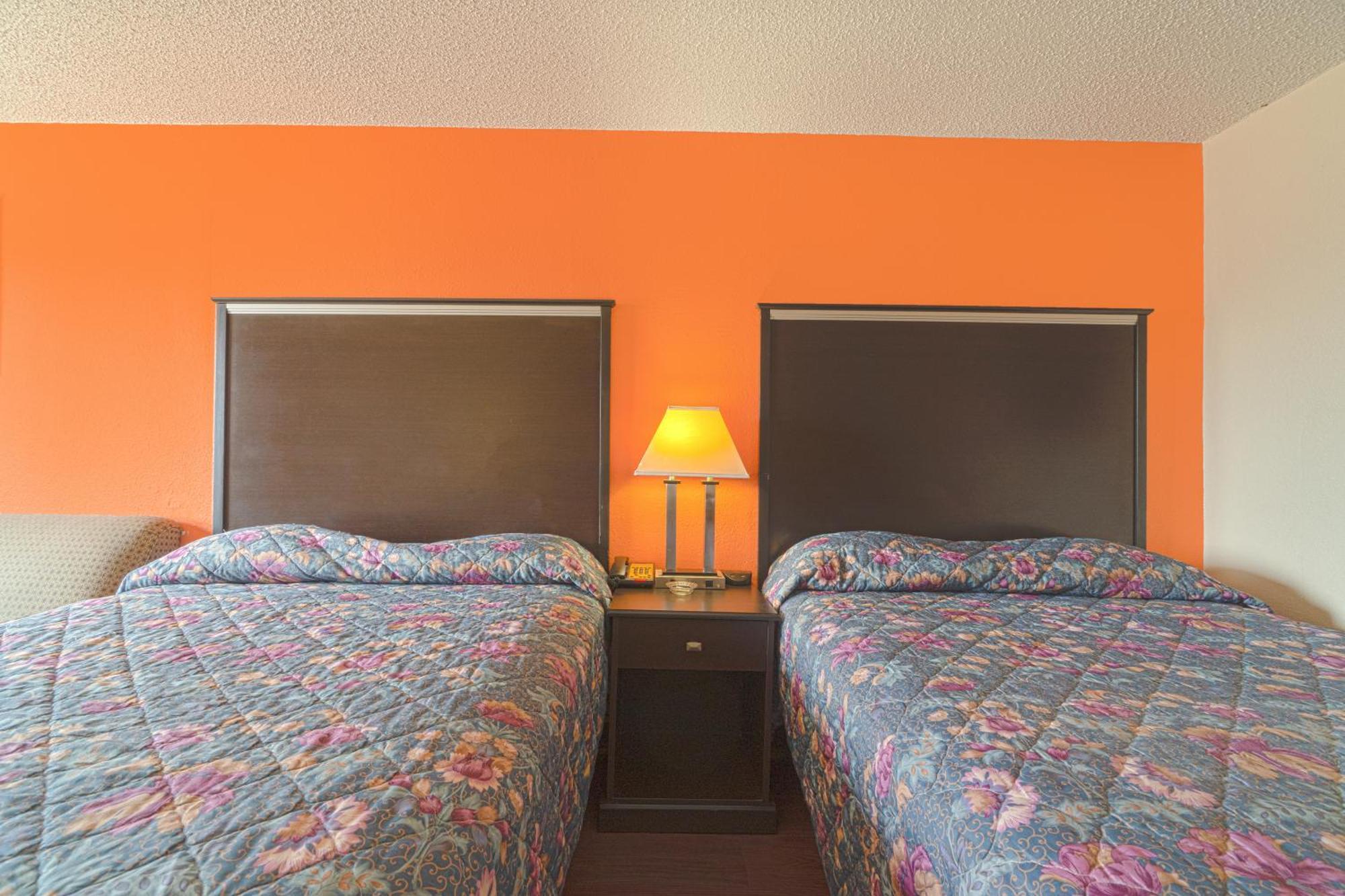 Regency Inn & Suites By Oyo Bay City Tx Exteriör bild