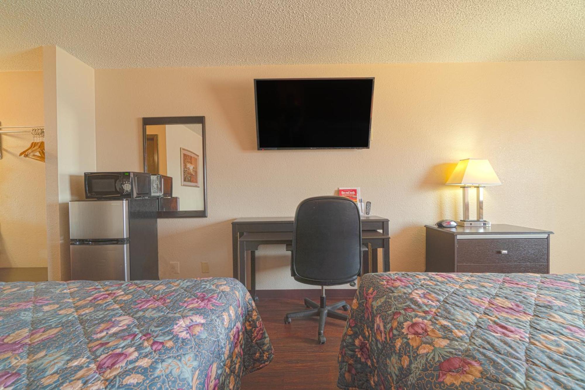 Regency Inn & Suites By Oyo Bay City Tx Exteriör bild