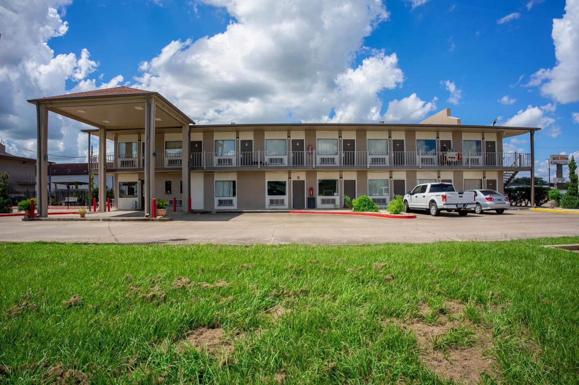 Regency Inn & Suites By Oyo Bay City Tx Exteriör bild